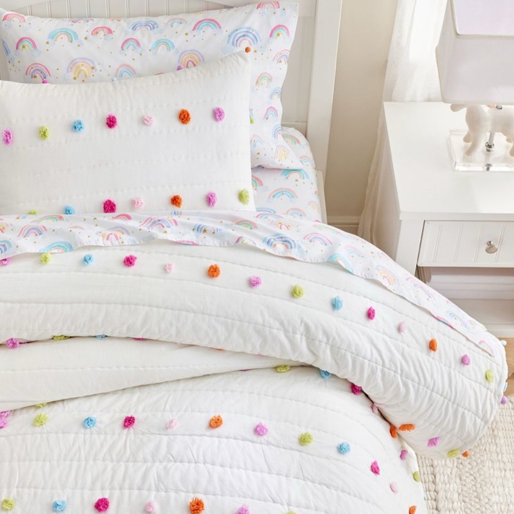 Colorful Pom Pom Bedding Set
